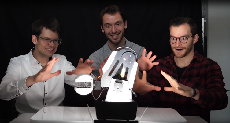 Enlarged view: No-Touch Robotics