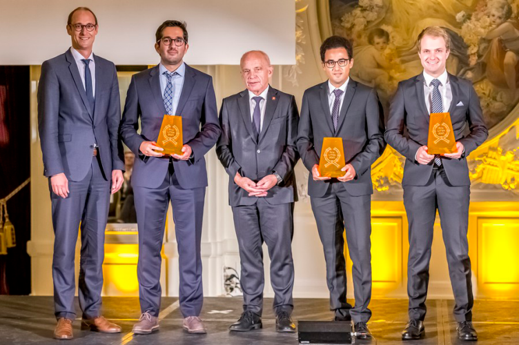 Enlarged view: Award Ceremony